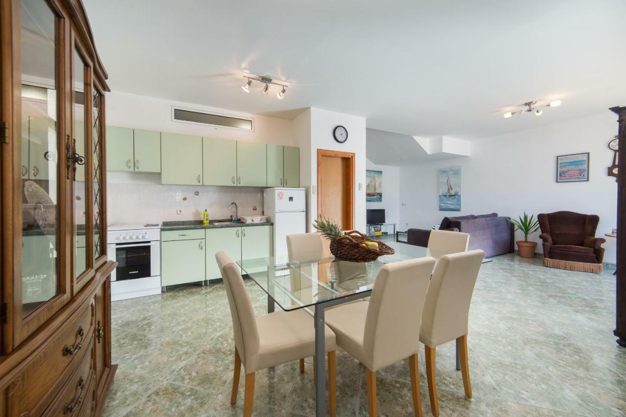 7+ Apartment
