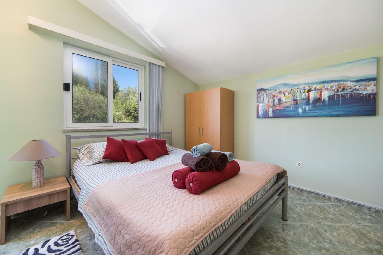 Apartment 7+