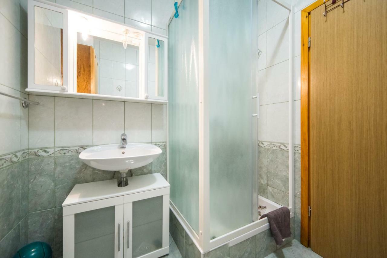 Apartma 7+ Blace